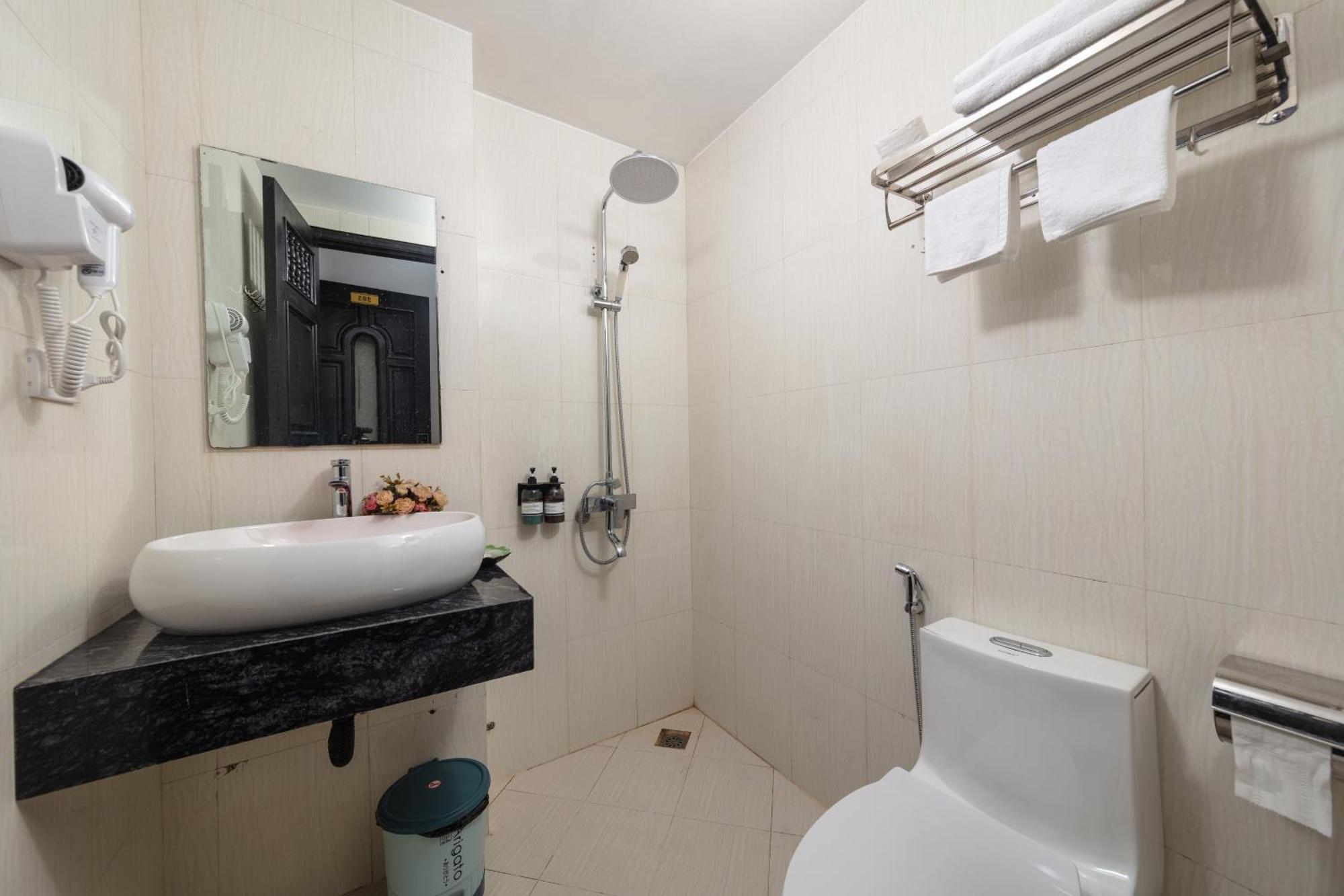 Hanoi Liliane Hotel And Travel Eksteriør bilde